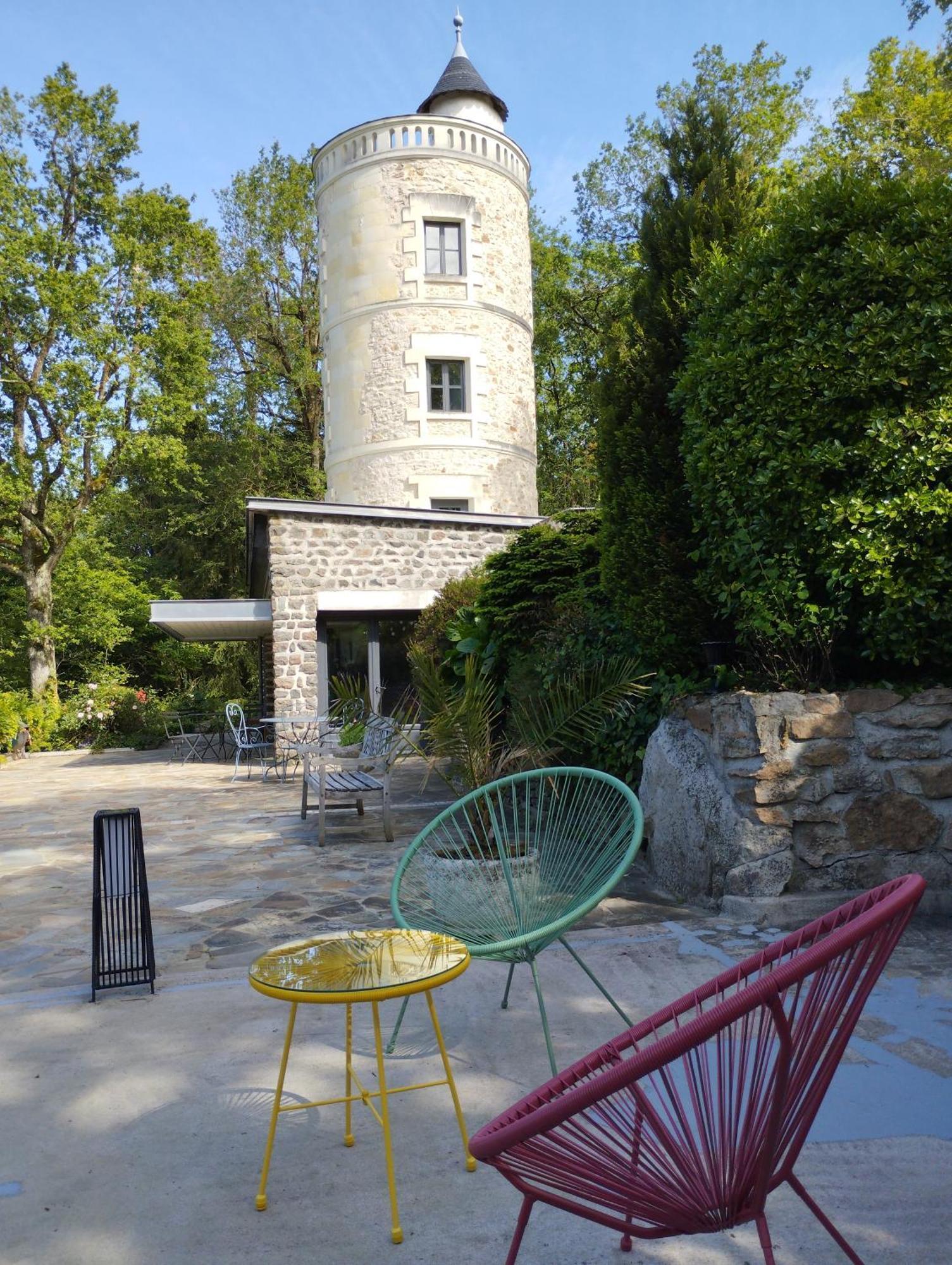 Chambres D'Hotes La Tour De Bellevue Saumur Exterior foto
